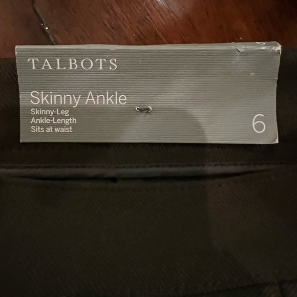 NWT Talbots skinny ankle olive green pants. Size 6 - Picture 3 of 5